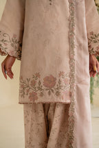 UE-424 Embroidered Textured Lawn - Iznik
