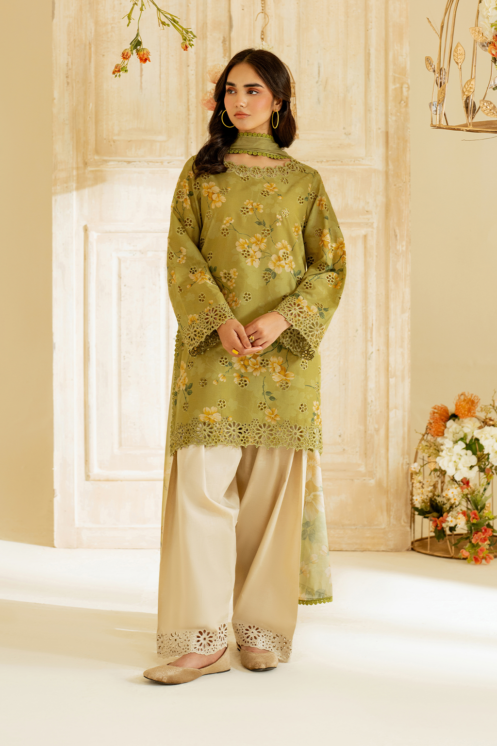 UE-446  Borer Embroidered Printed Lawn - Iznik