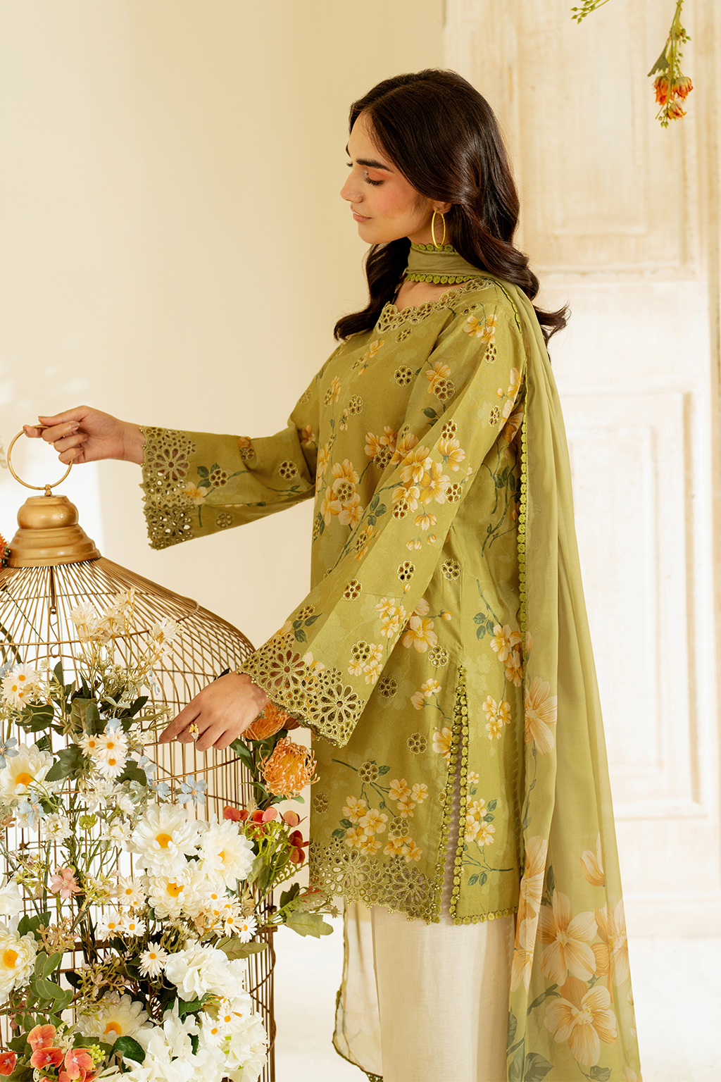 UE-446  Borer Embroidered Printed Lawn - Iznik