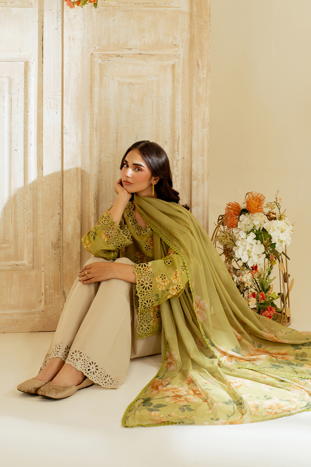 UE-446  Borer Embroidered Printed Lawn - Iznik