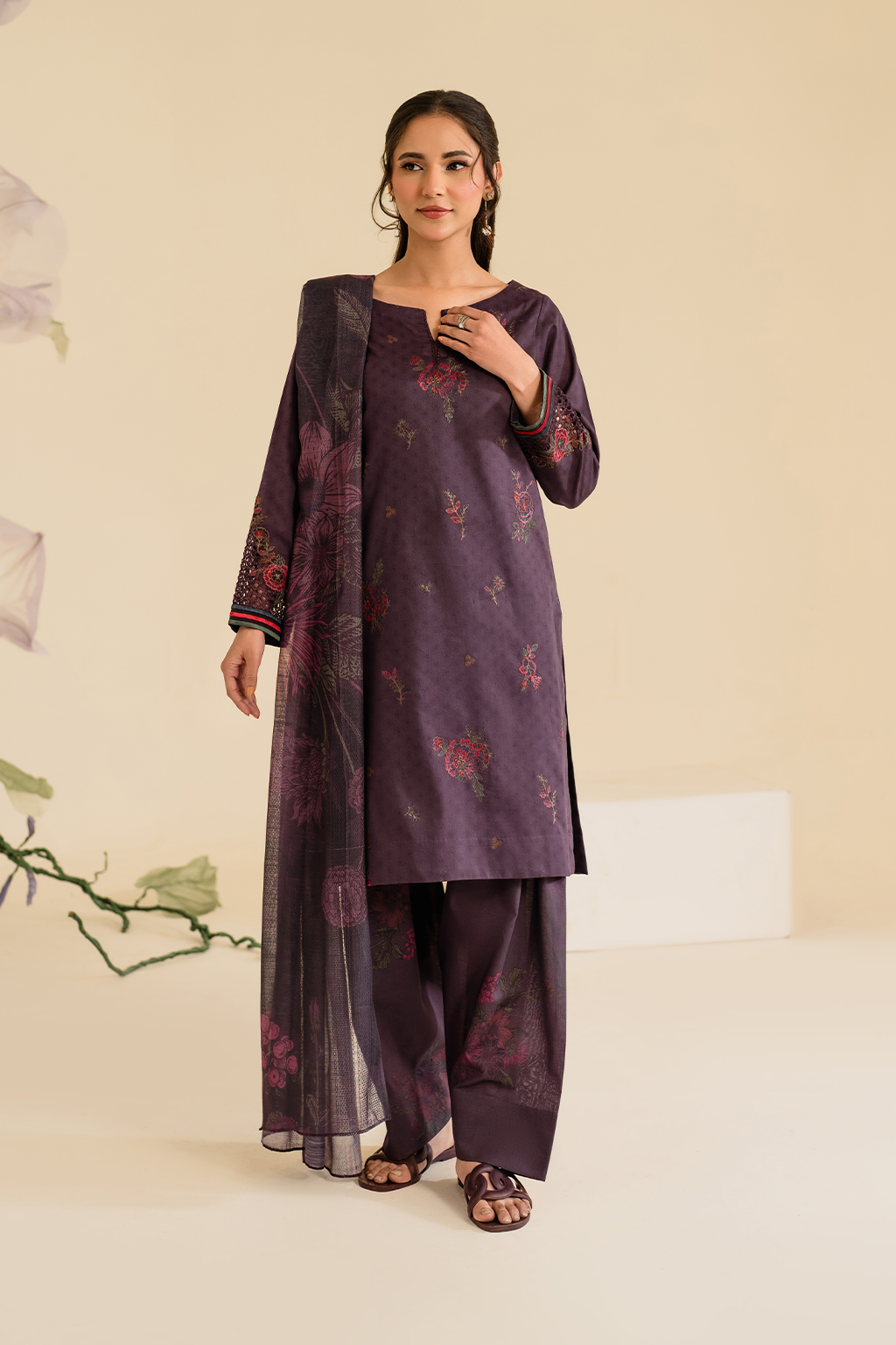 UE-426 Embroidered Textured Lawn - Iznik Main image