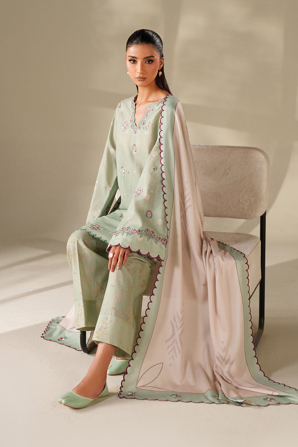 UE-563 Printed Khaddar