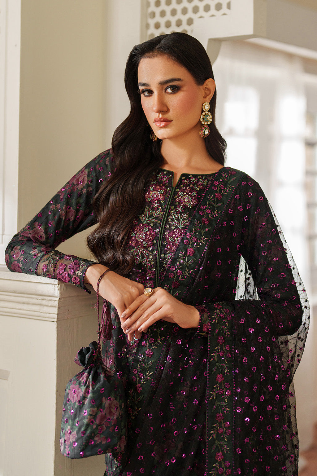 UE-537 Printed Formals
