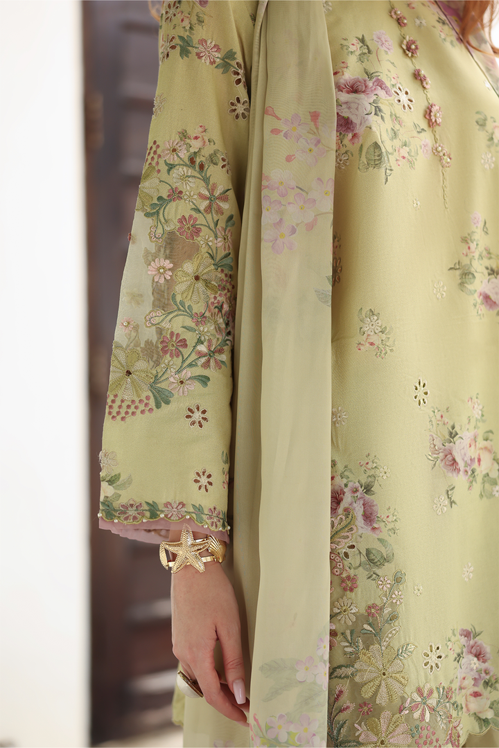 UE-523 Printed Lawn - Iznik