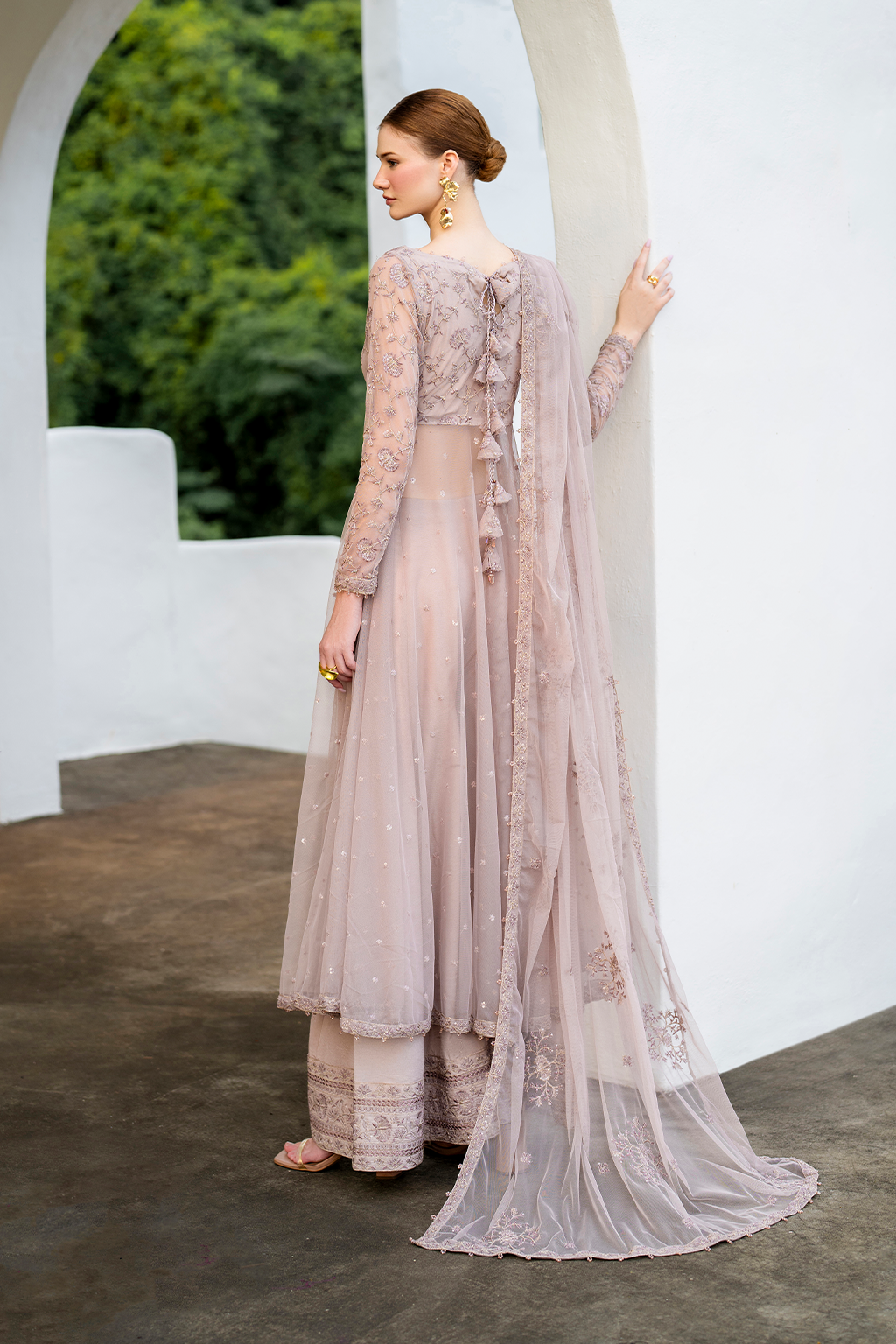 CC-71 Embroidered Net - Iznik