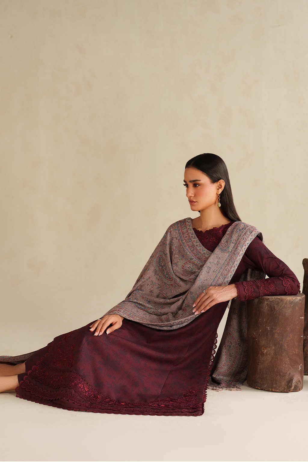UE-590  Printed Khaddar - Iznik