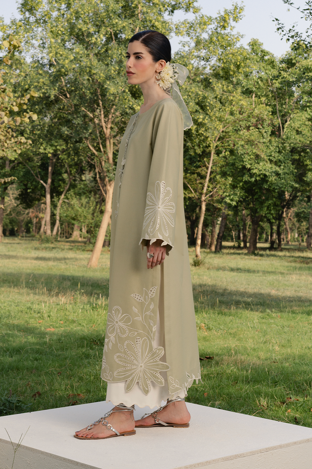 IP-371 DYED LAWN