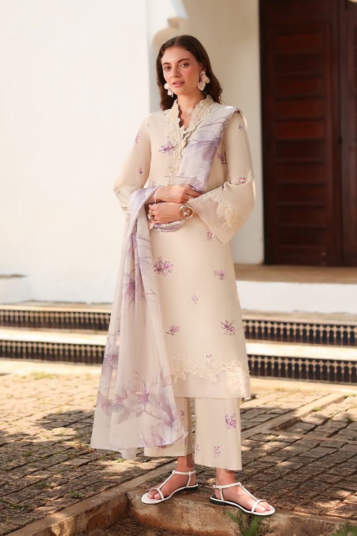 UE-492 Printed Lawn