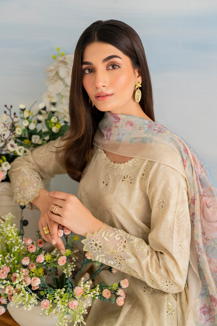 IGL-03 Embroidered Lawn - Iznik