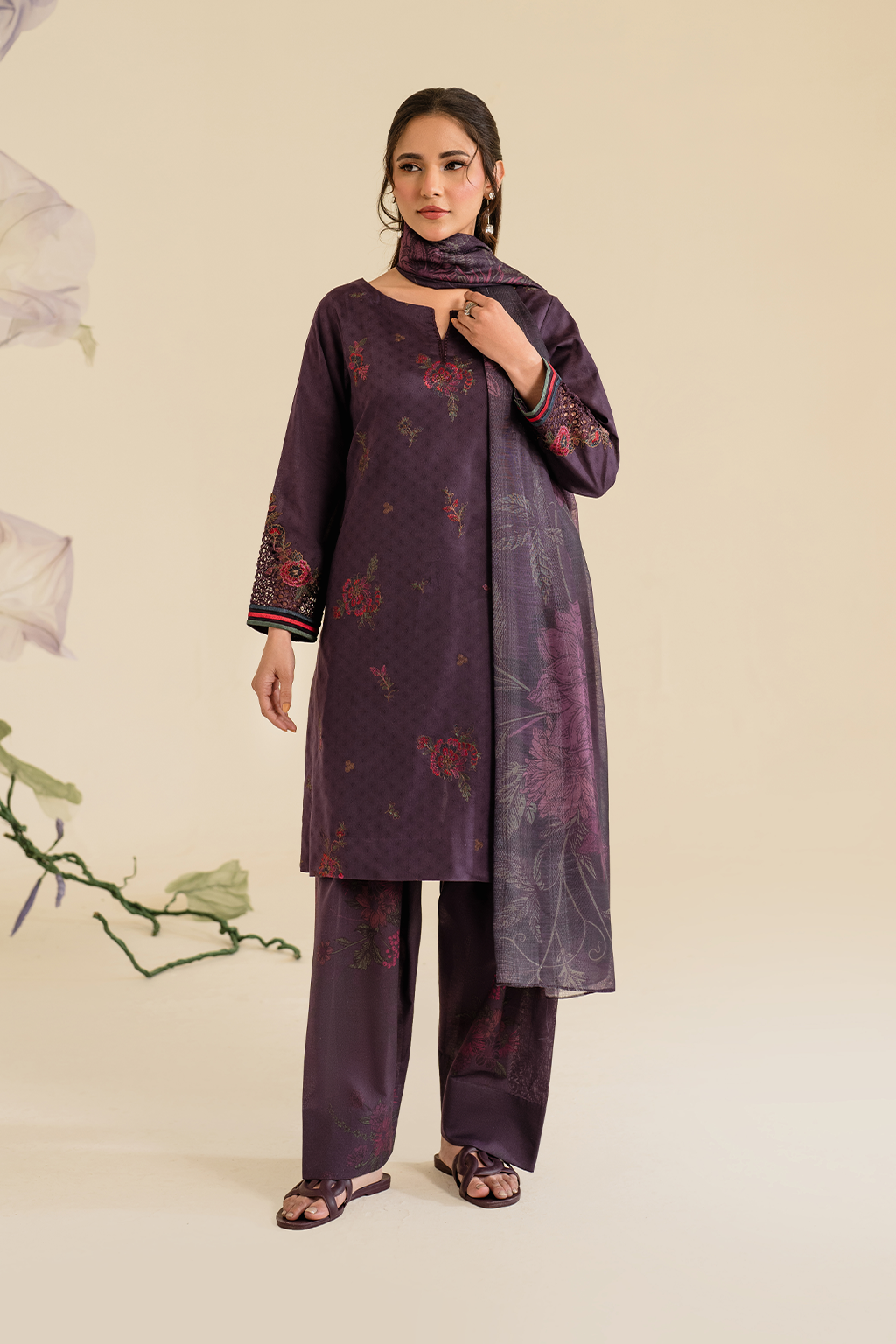 UE-426 Embroidered Textured Lawn