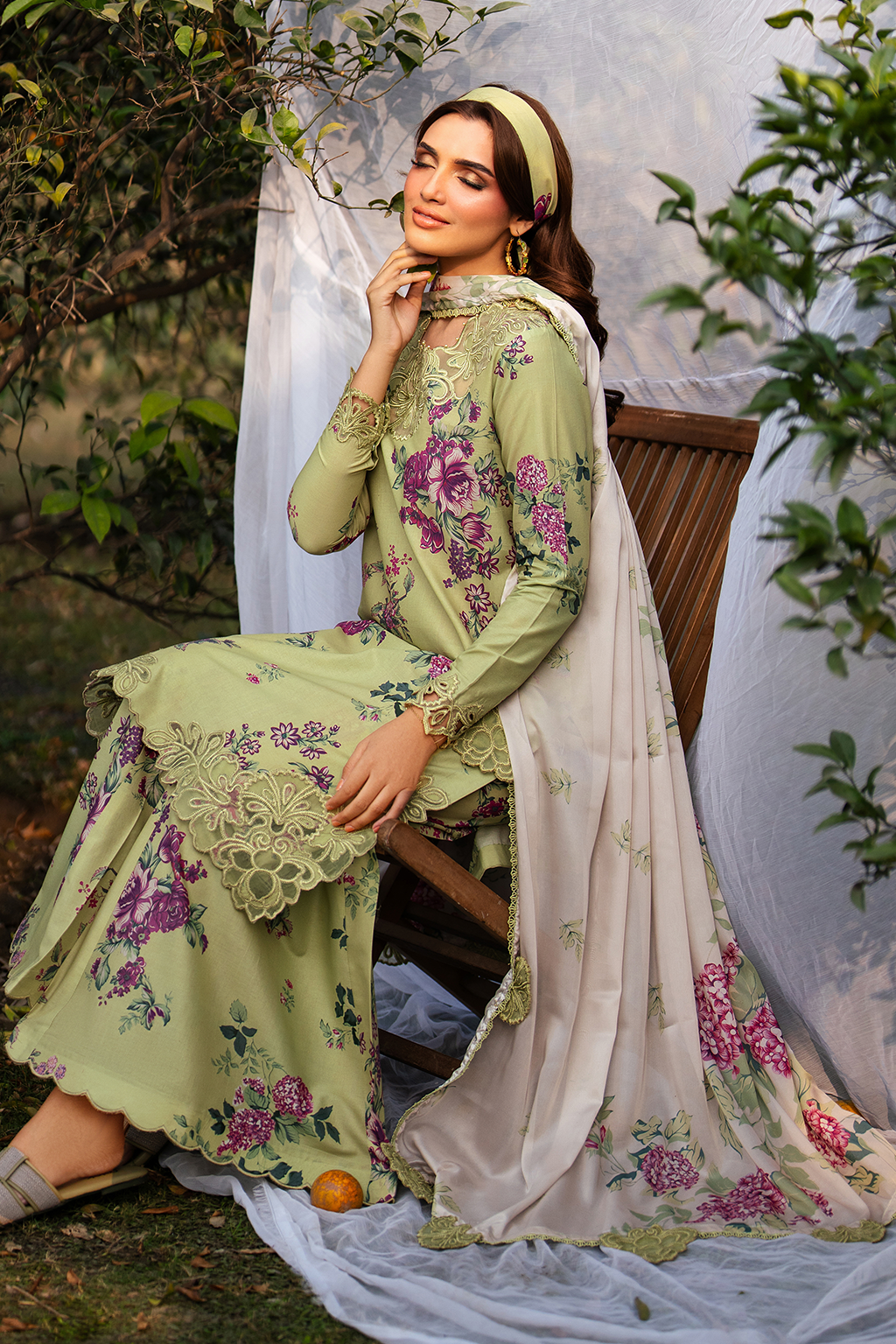 UE-395 Printed Lawn - Iznik