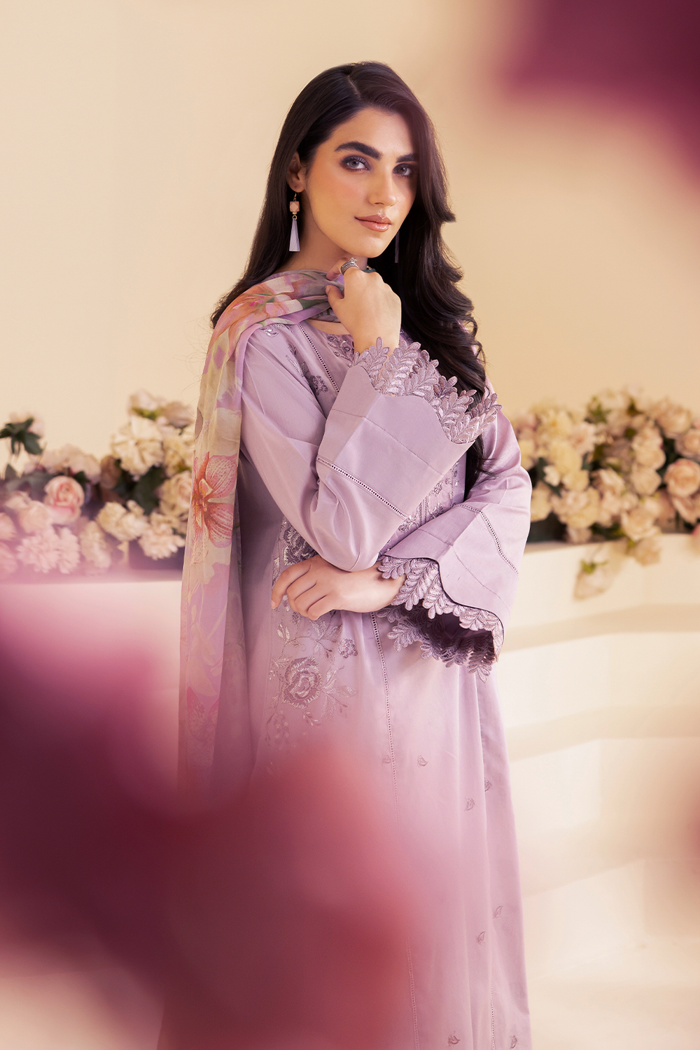 UE-254 Embroidered Lawn - Iznik