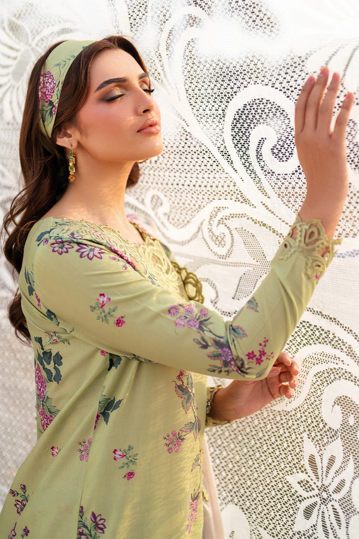 UE-395 Printed Lawn - Iznik