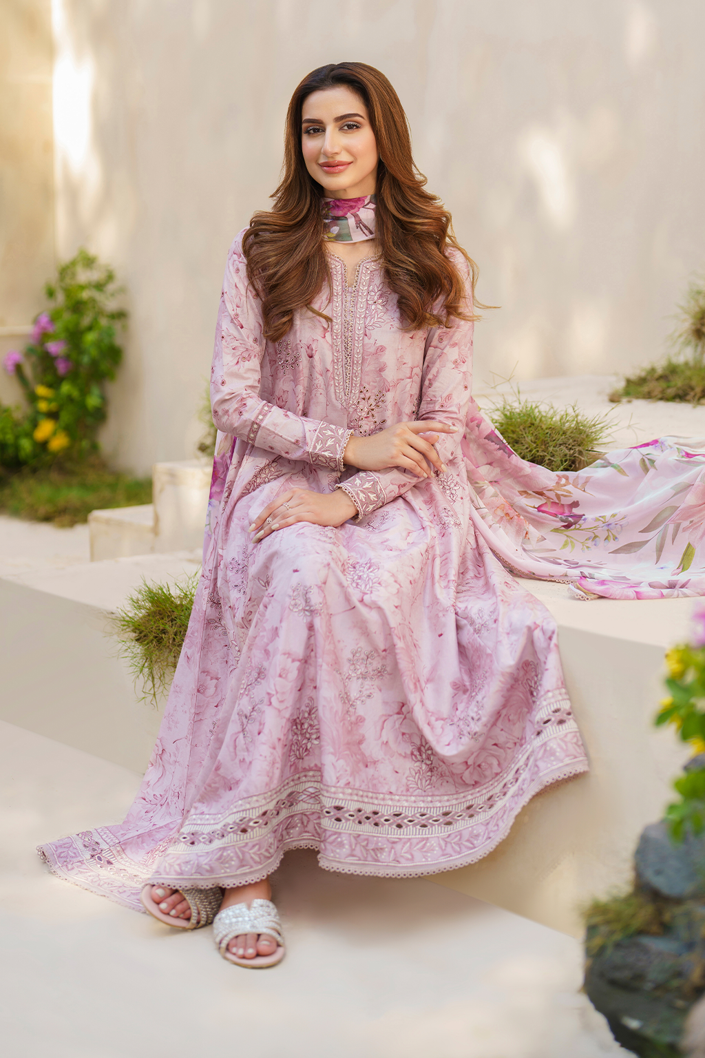 SFL-06 Embroidered Lawn - Iznik