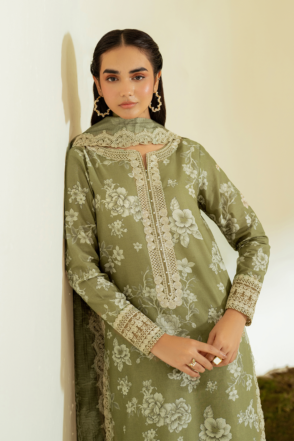 UE-454  Printed Lawn - Iznik