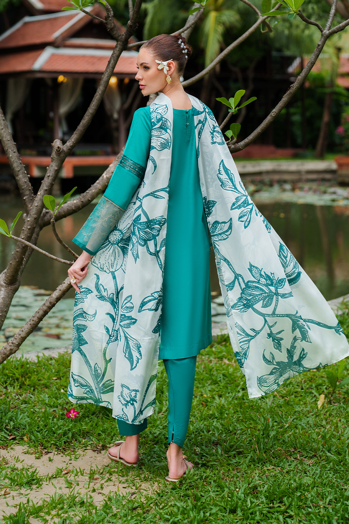 UE-513 Embroidered Lawn