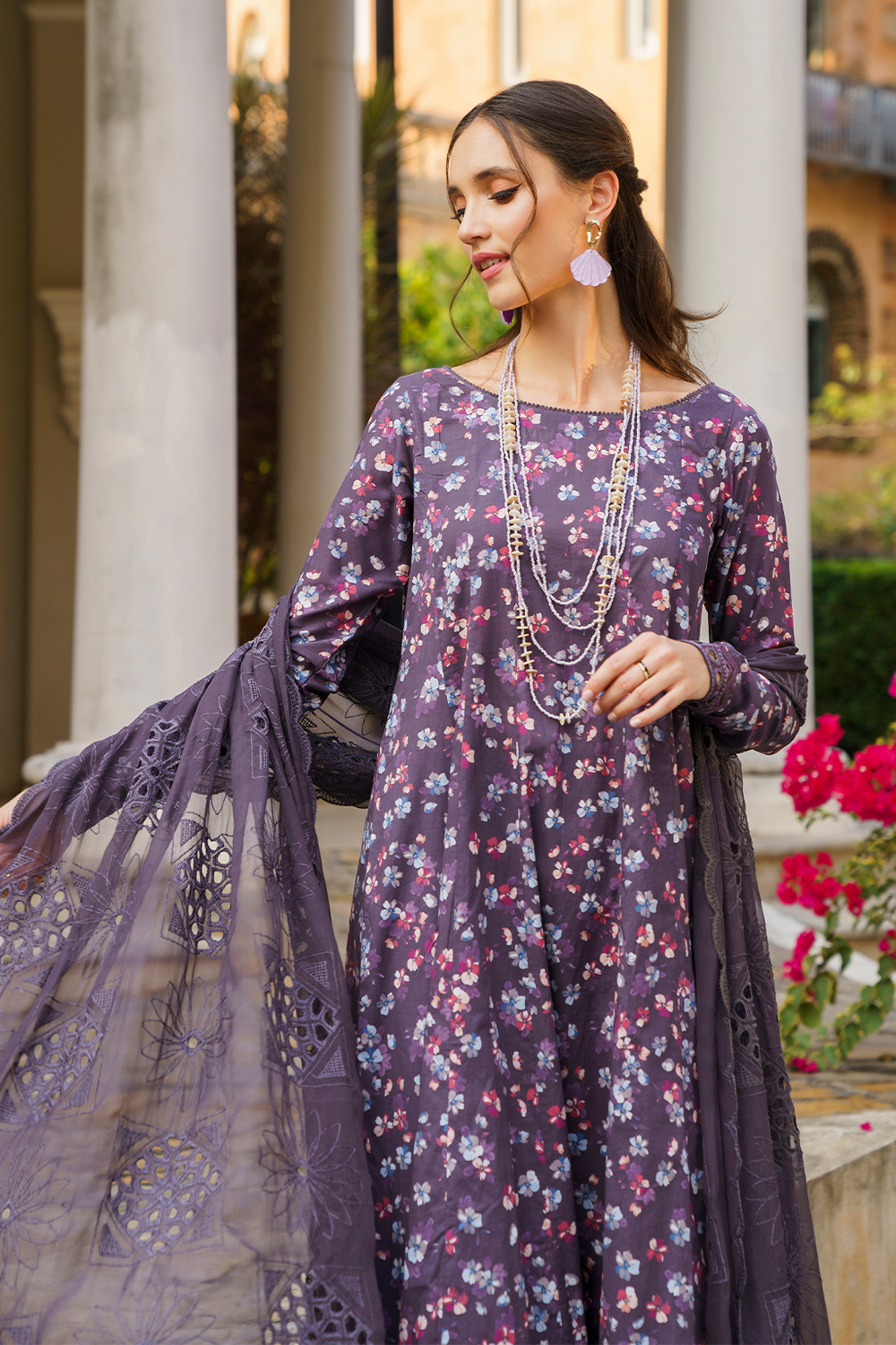 UE-223 Printed Lawn - Iznik