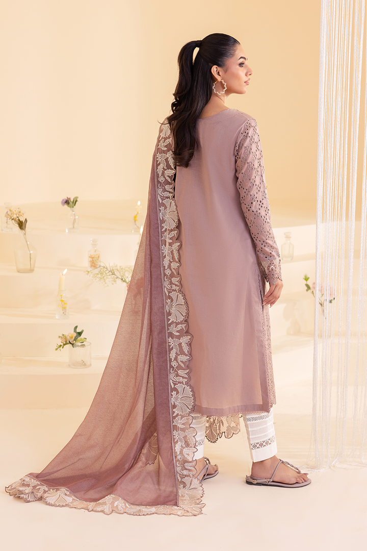 UE-251 Embroidered Lawn - Iznik