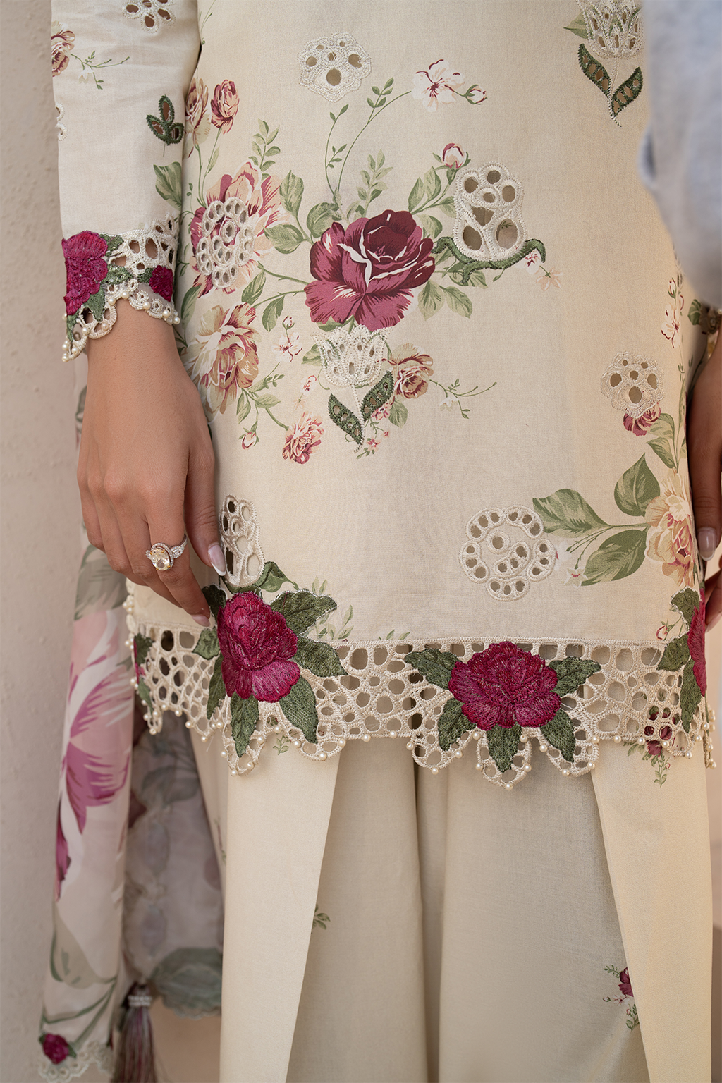 EFL-05 Embroidered Lawn