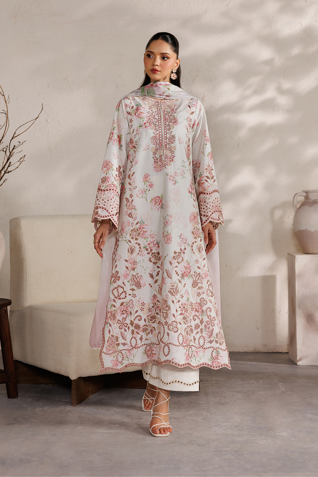 IBE-04 Embroidered Lawn
