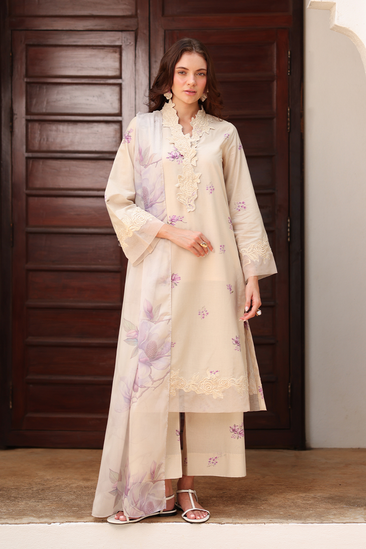 UE-492 Printed Lawn