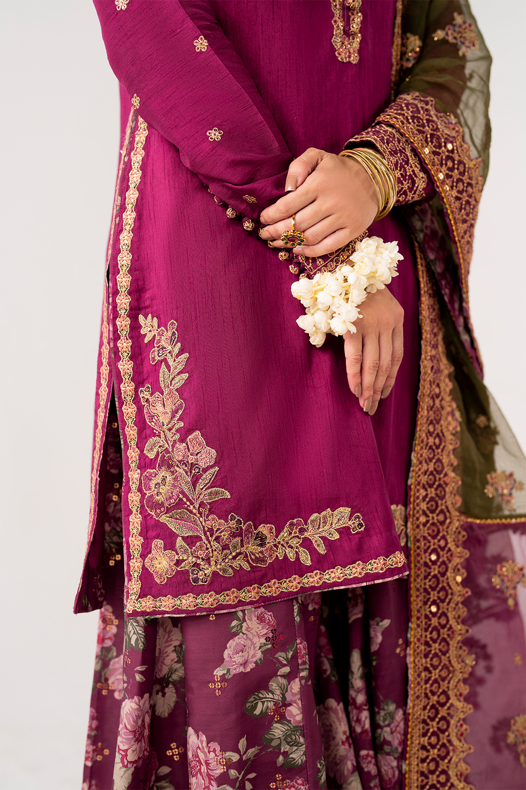 IRS-16 Embroidered Rawsilk