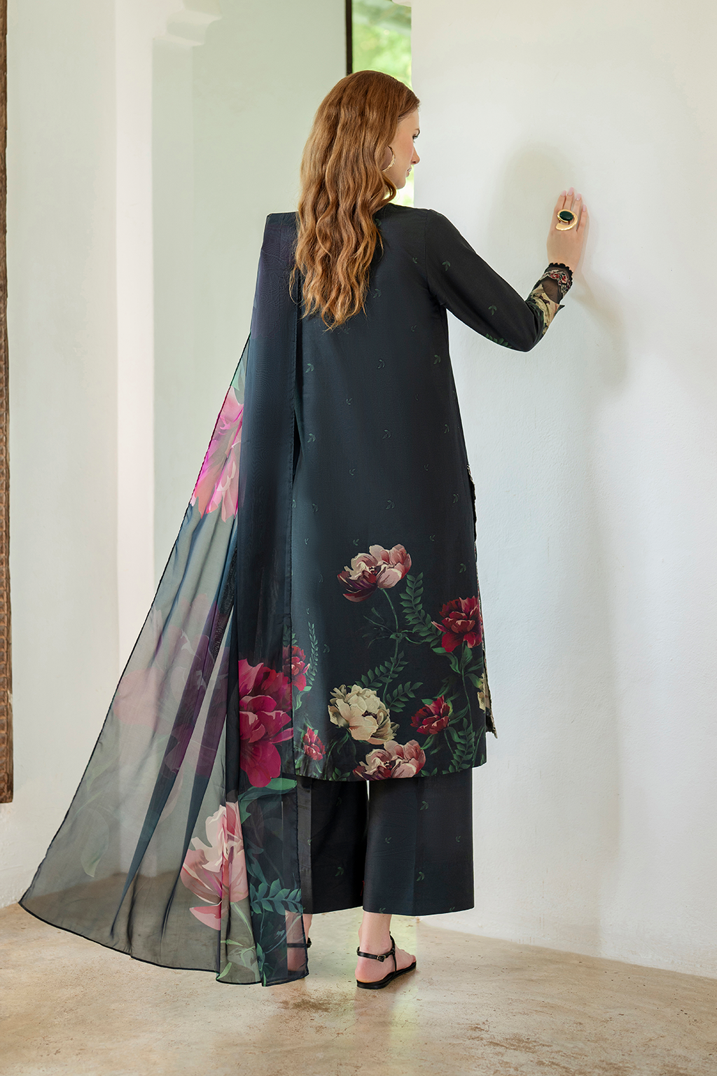UE-493 Printed Lawn - Iznik