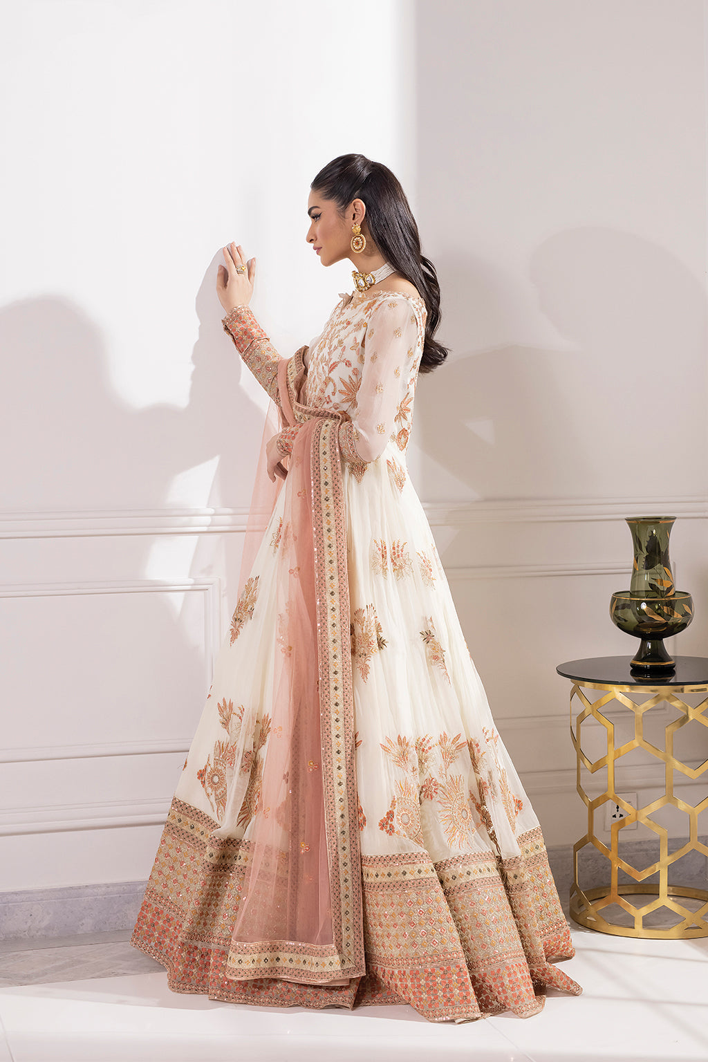 UE-128 Serene - Iznik