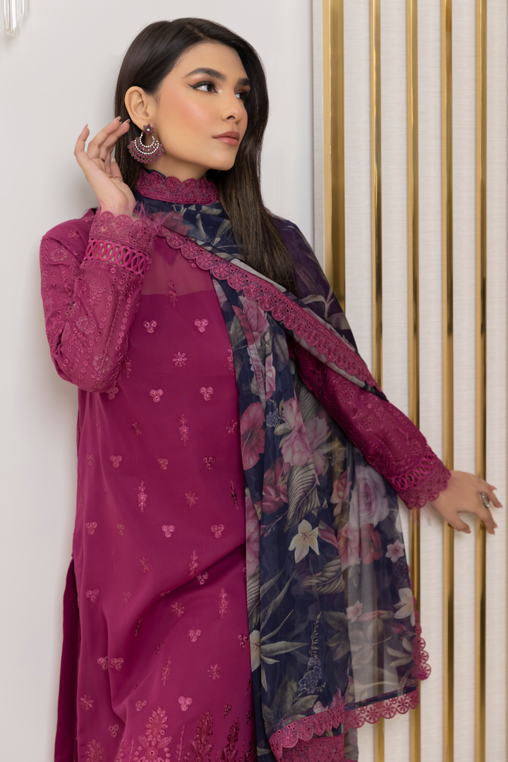 UE-105 Charm Pink - Iznik