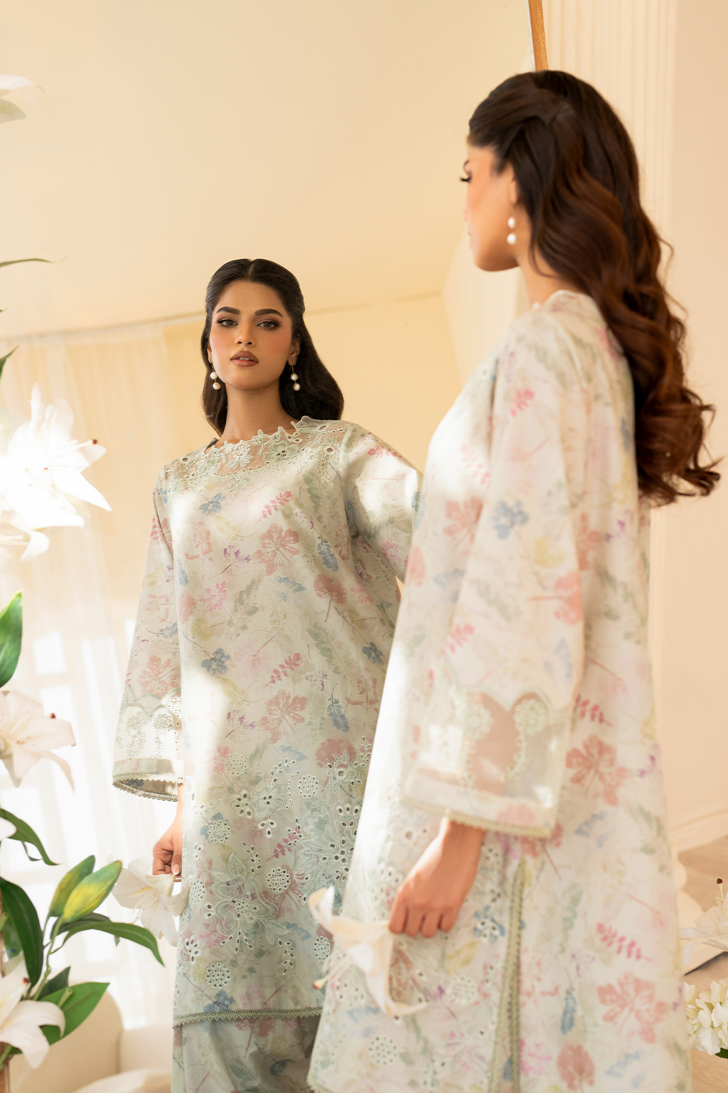 IP-303 Printed Lawn - Iznik