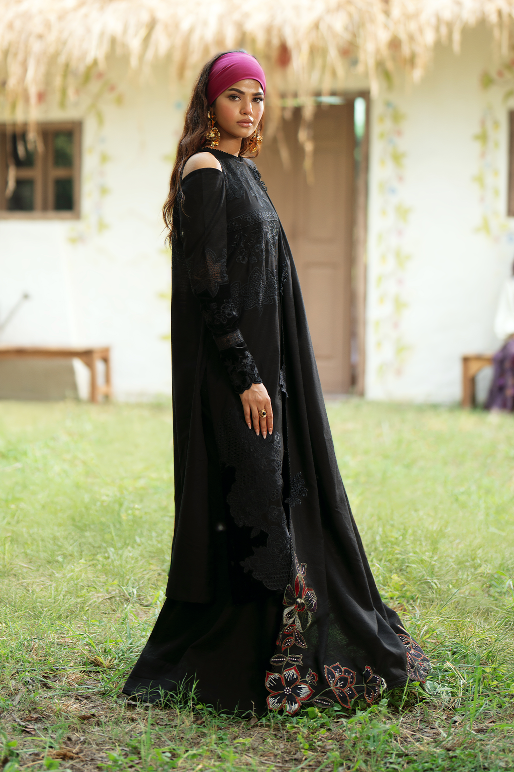 IPK-11 Embroidered Khaddar - Iznik