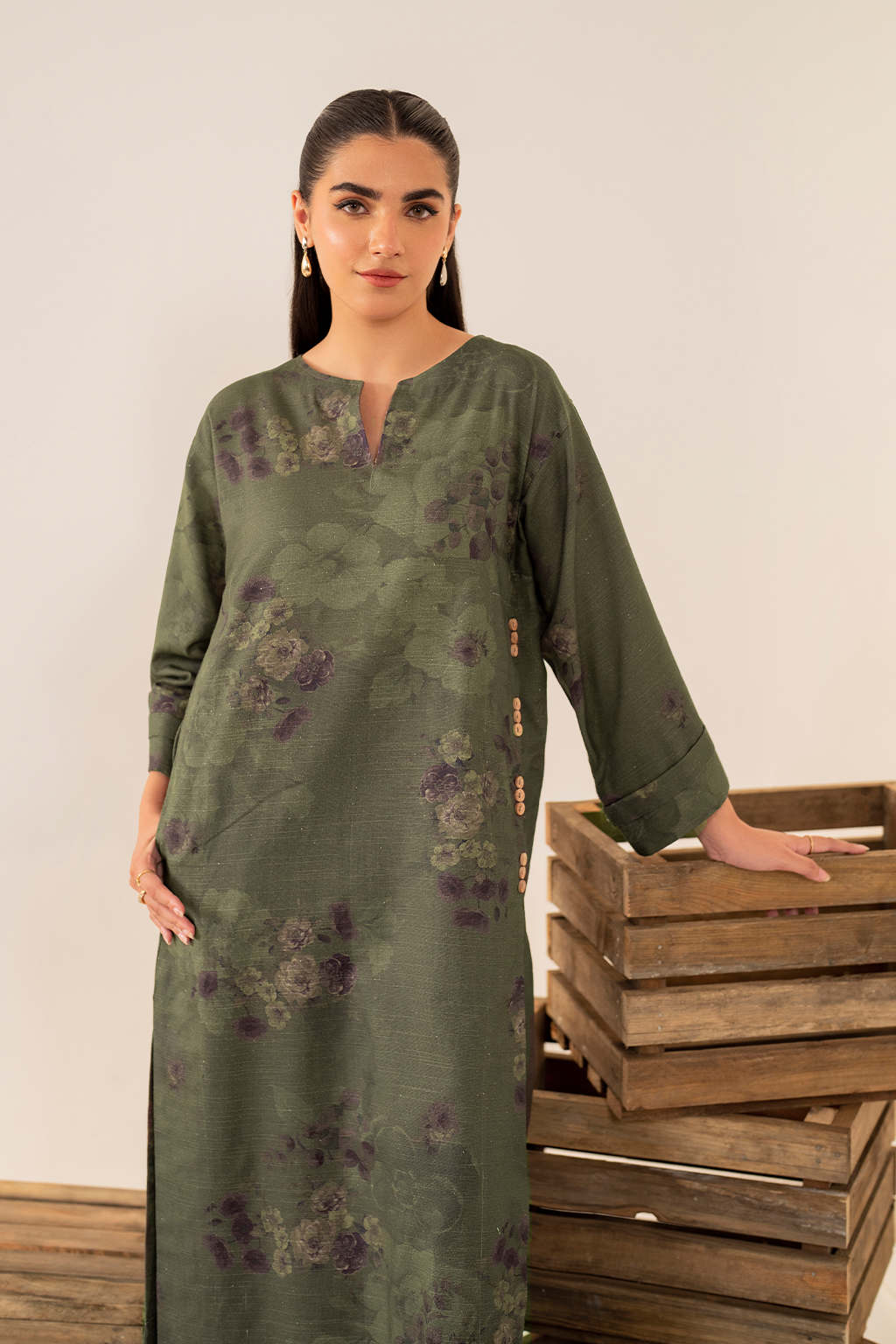 IP-259 Printed Khaddar - Iznik