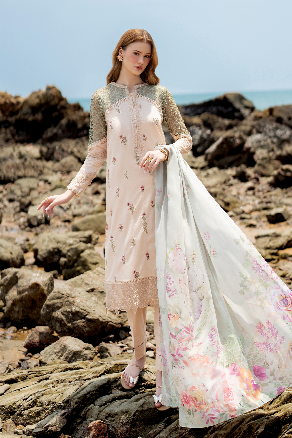 UE-518 Embroidered Lawn
