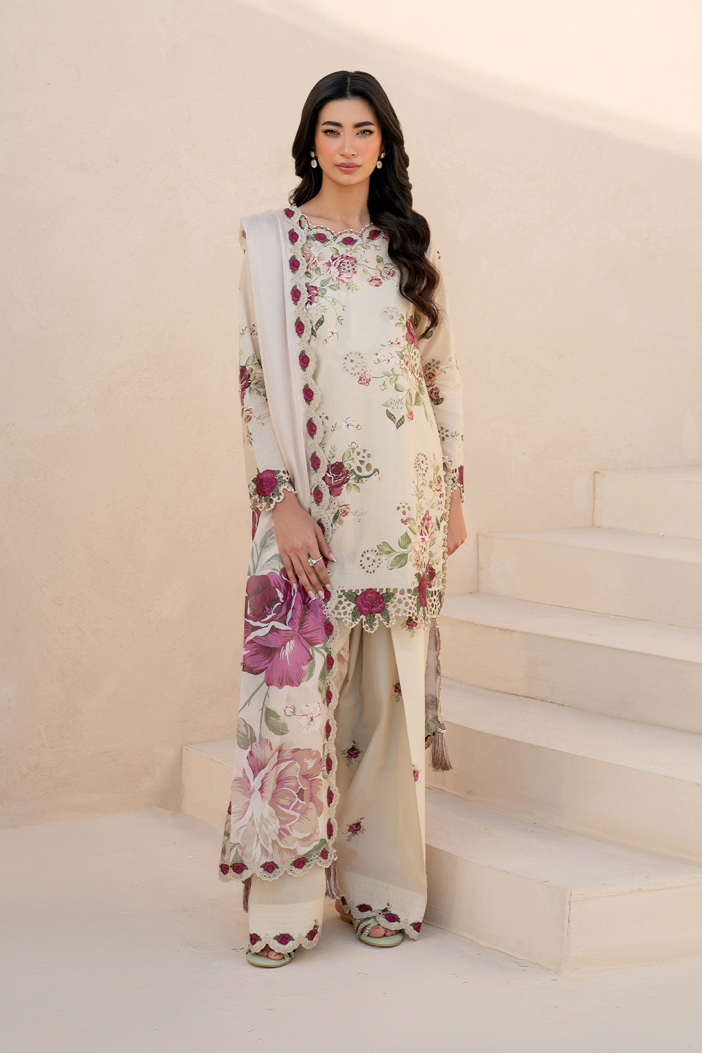 EFL-05 Embroidered Lawn Main image