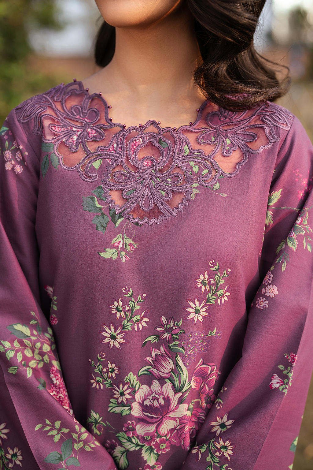 UE-393 Printed Lawn - Iznik