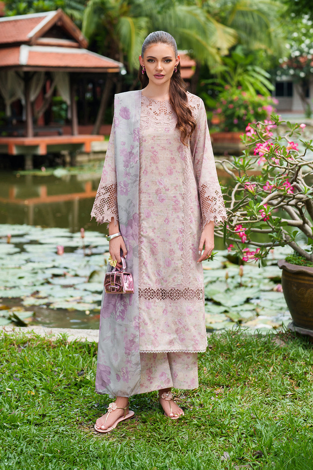 UE-505  Embroidered  Lawn Main image