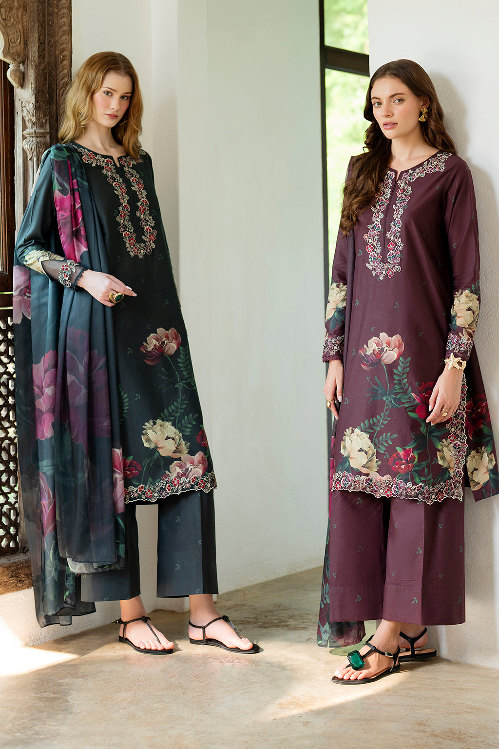 UE-494 Printed Lawn - Iznik
