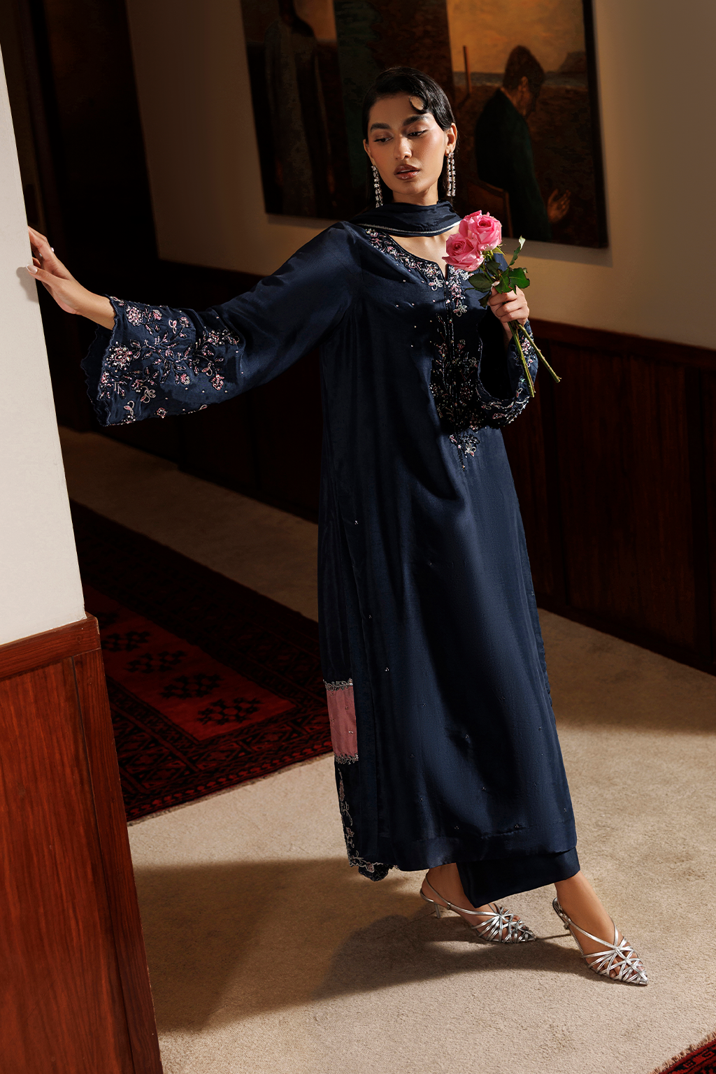 UE-723 Embroidered Ramen Silk