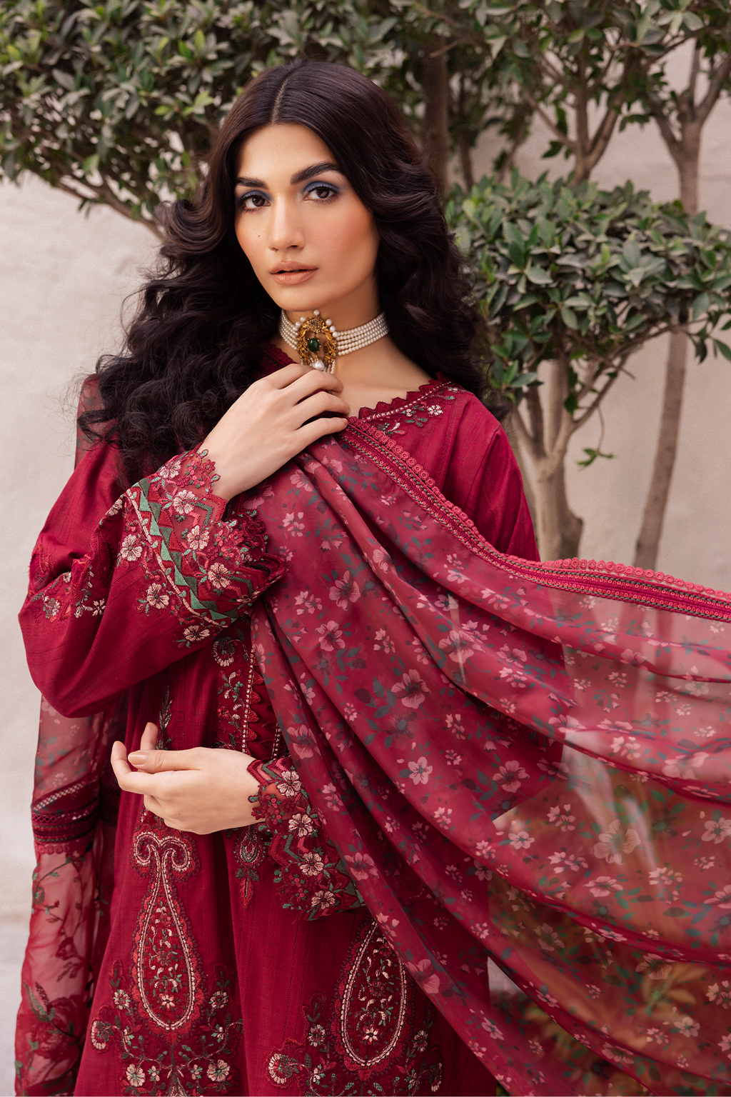 DL-01 Embroidered Lawn - Iznik