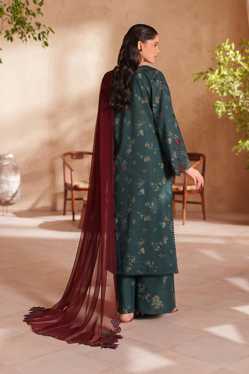 EL-11 Embroidered Lawn