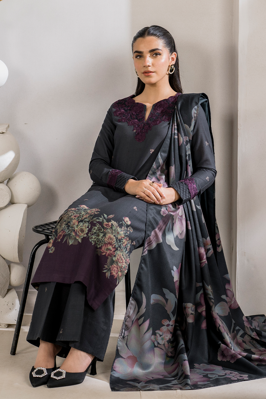 UE-357 Printed Khaddar - Iznik