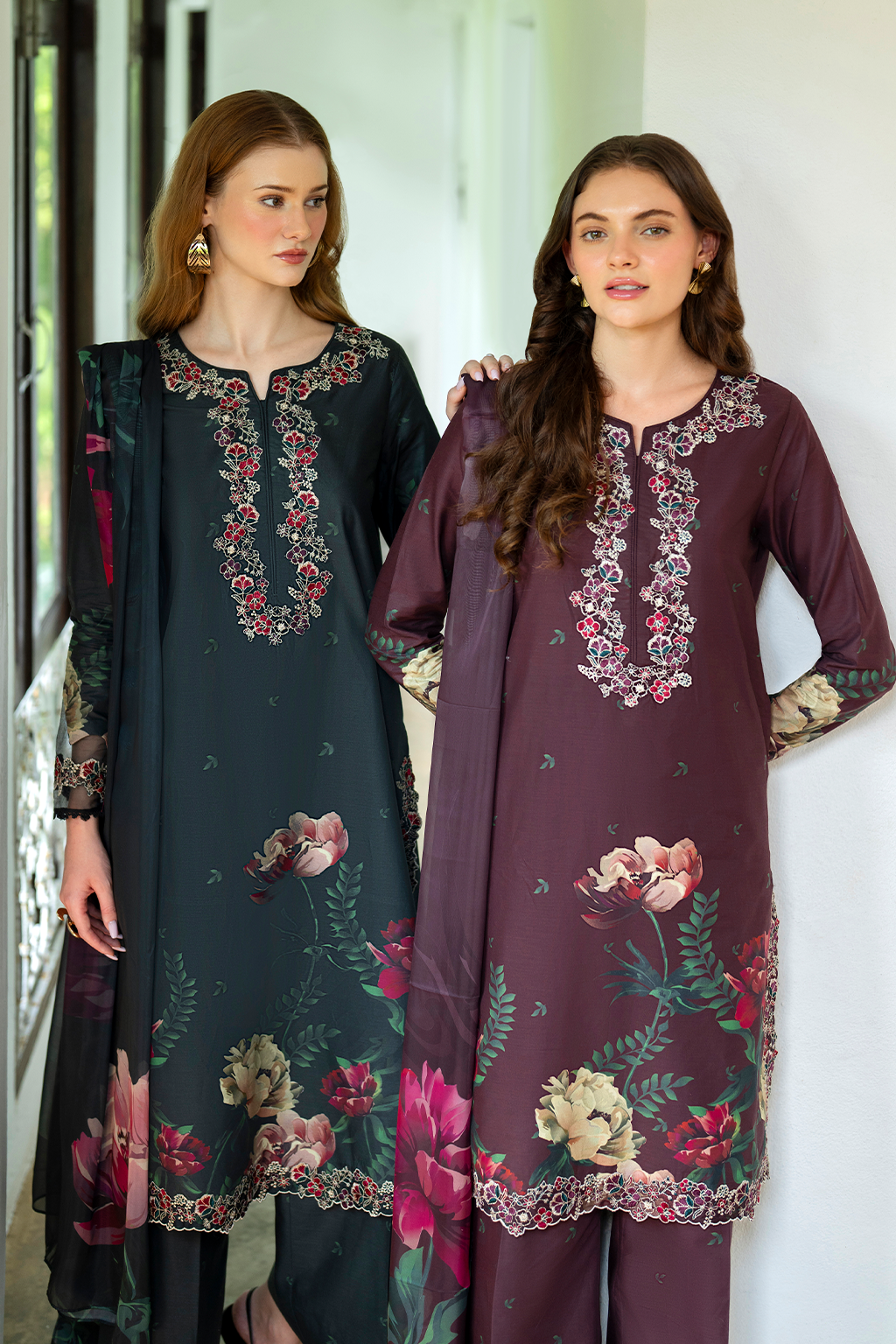 UE-494 Printed Lawn - Iznik