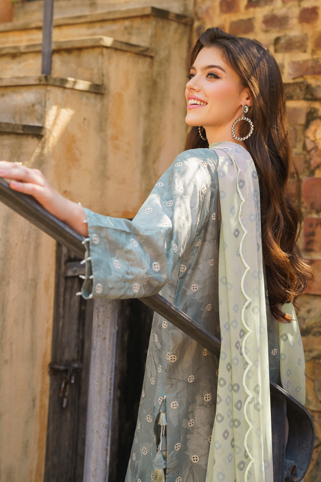 UE-232 Printed Lawn - Iznik