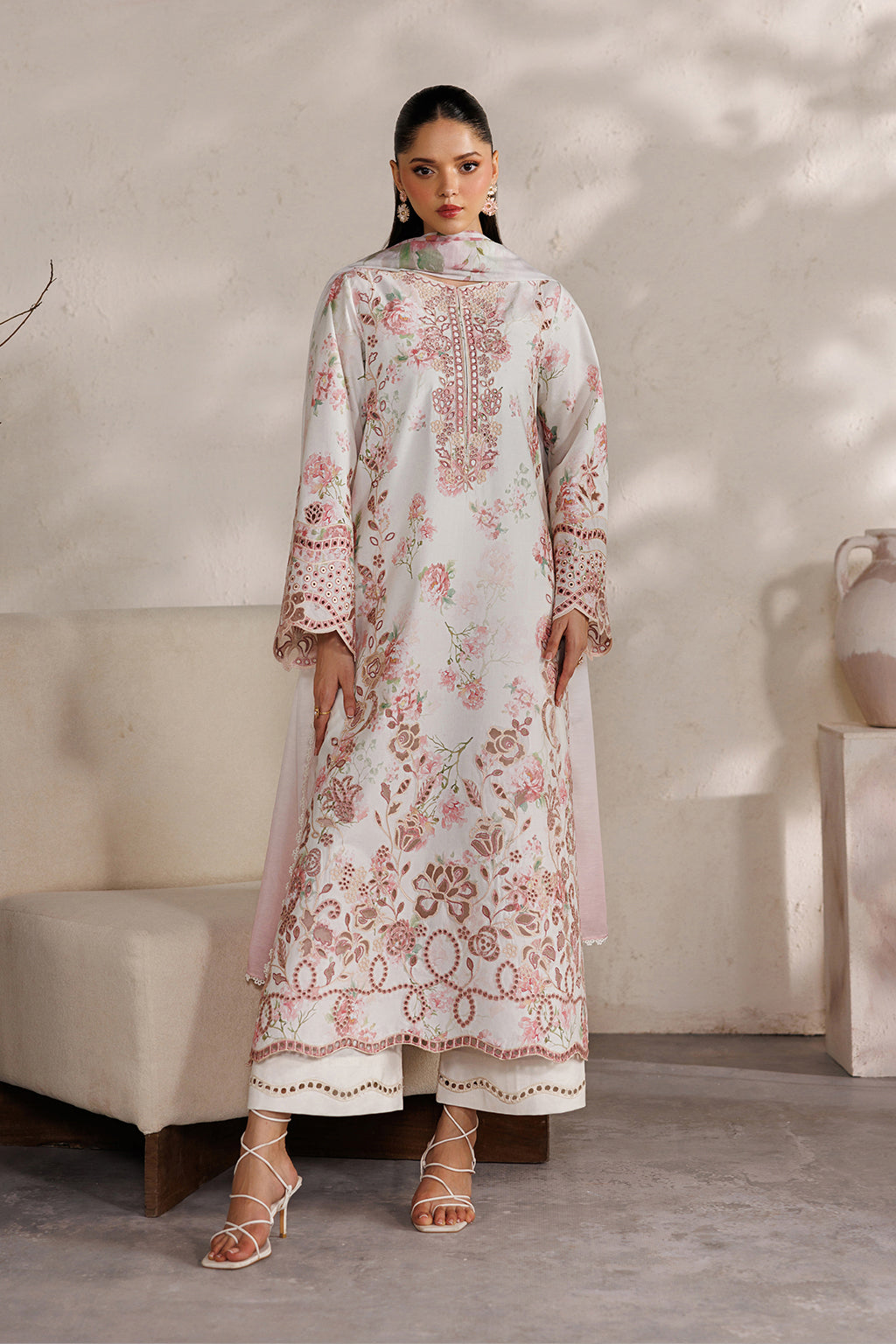 IBE-04 Embroidered Lawn