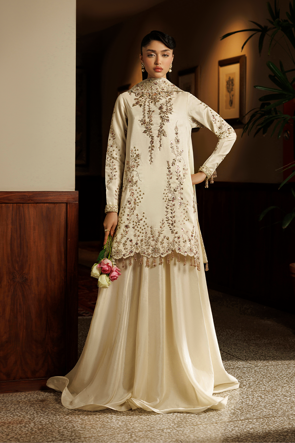 UE-720 Embroidered Ramen Silk Main image