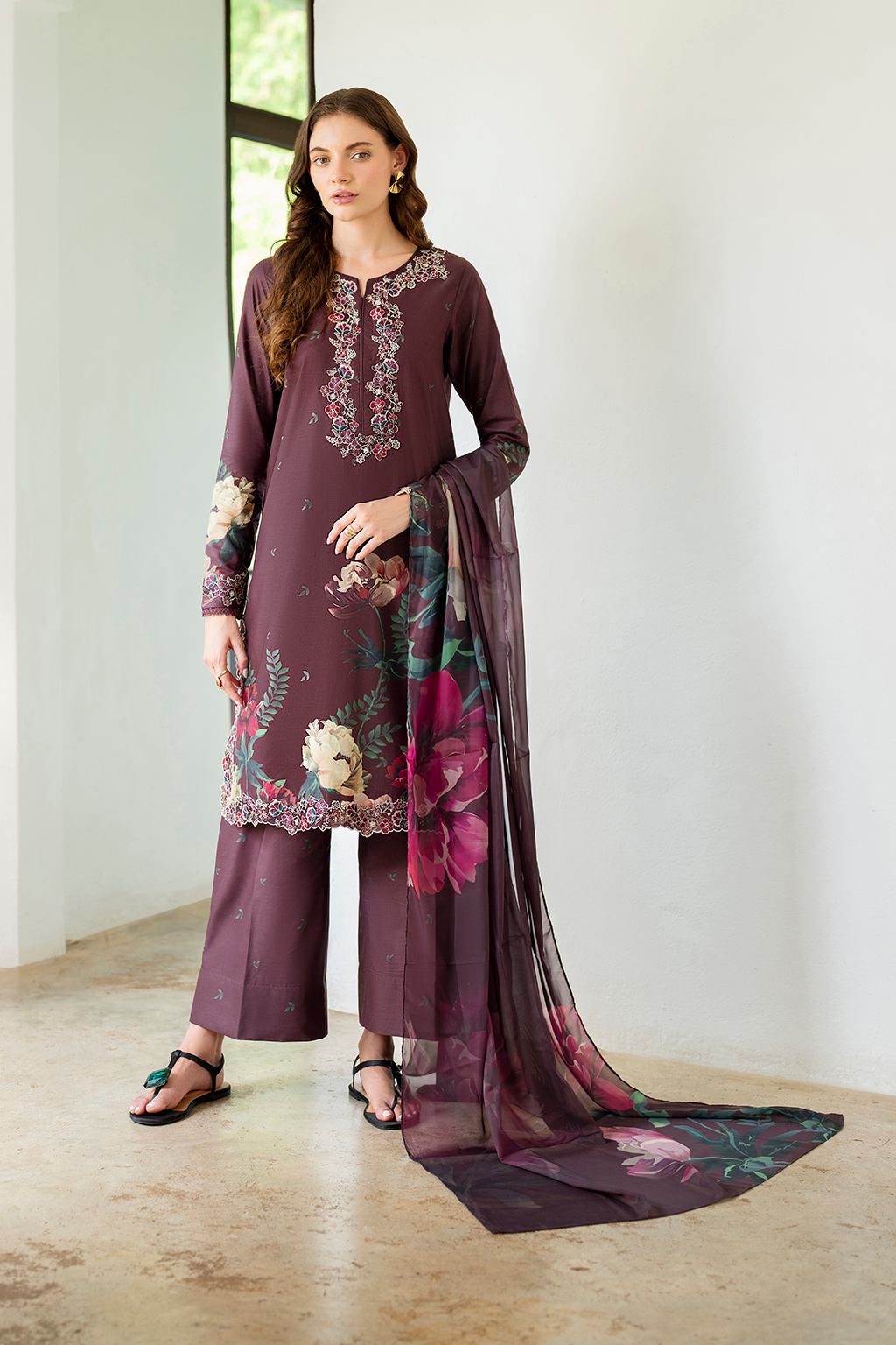 UE-494 Printed Lawn - Iznik