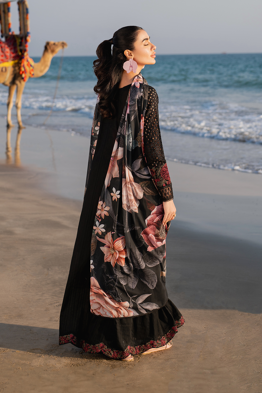 UE-377 Embroidered Lawn - Iznik