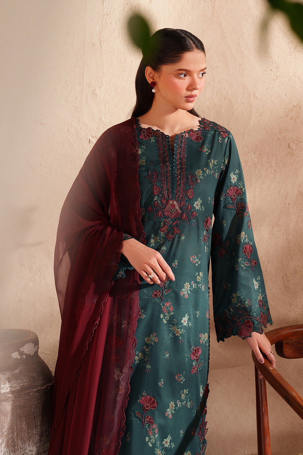 EL-11 Embroidered Lawn