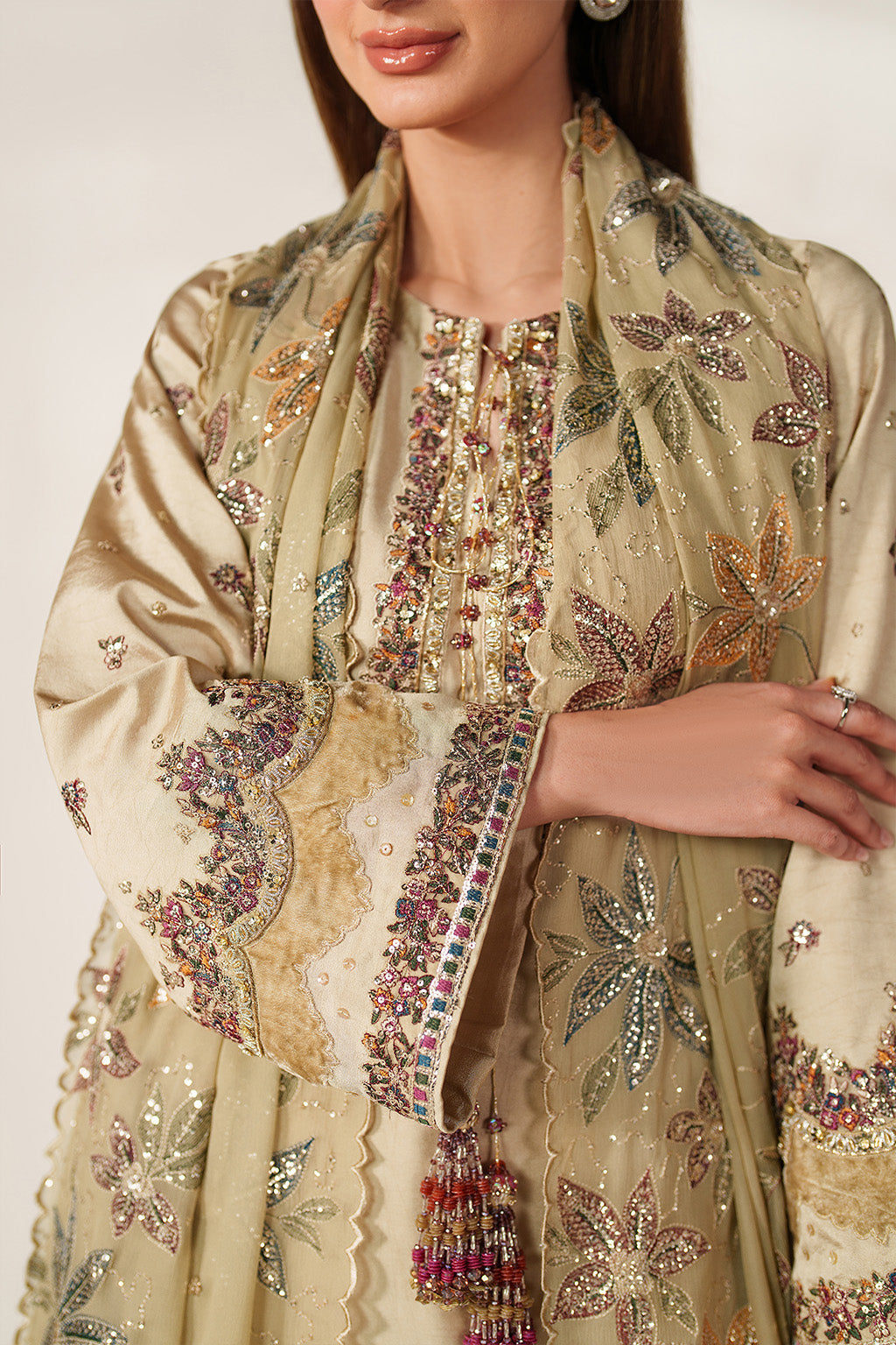 UE-617  Sheesha Silk