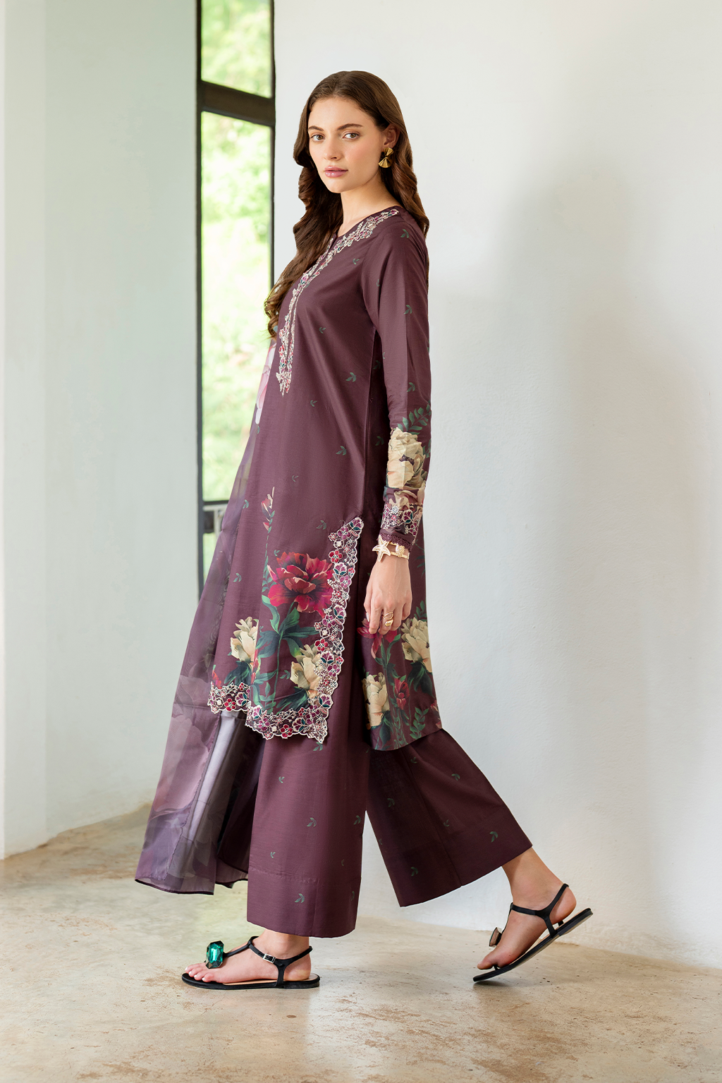 UE-494 Printed Lawn - Iznik